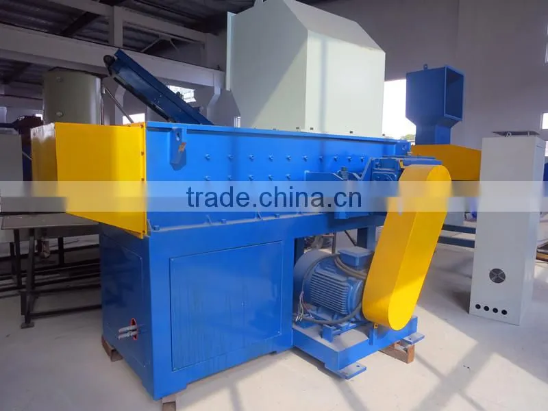 Wood and plastic shredder machine grinder crusher machine