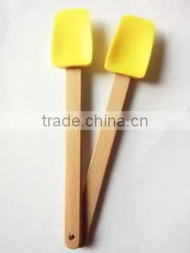 durable heat-resisting silicone spoons with wooden handle