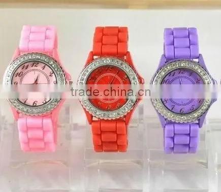2015 hot selling silicone watch wholsale
