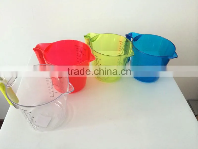food grade colorful plastic measuring cup
