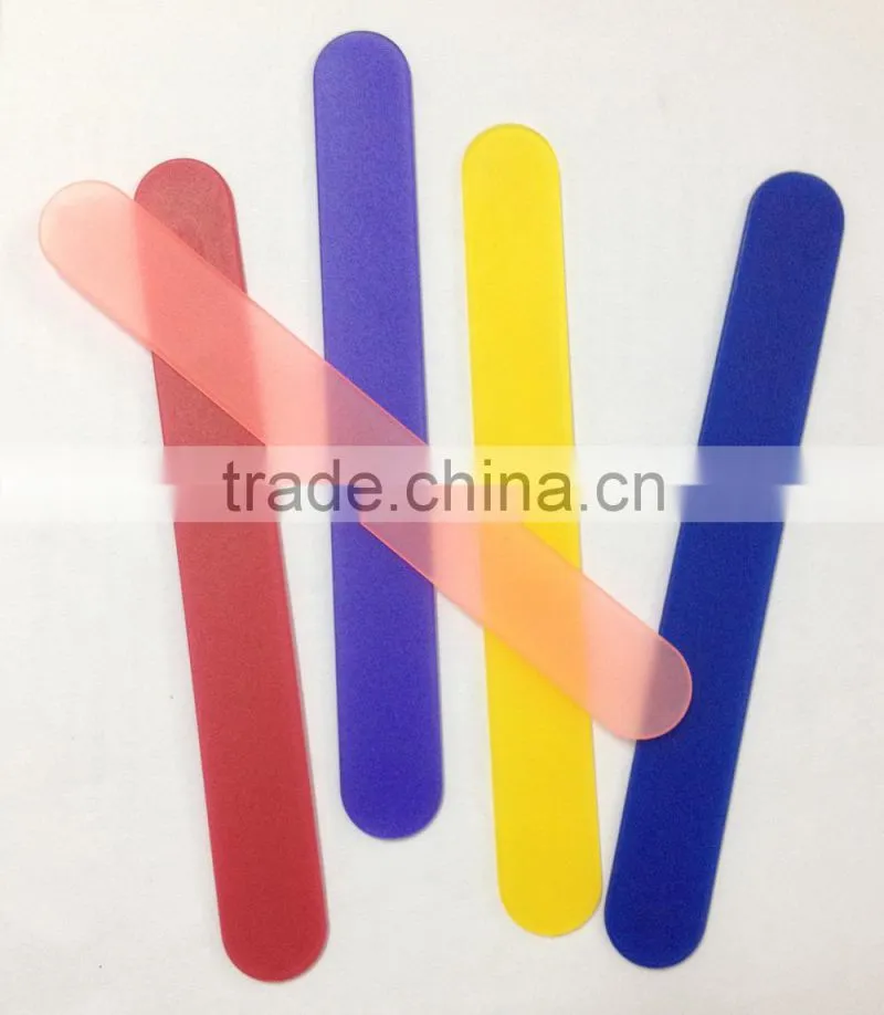 V-GF16-13 The children's size plastic tongue depressor