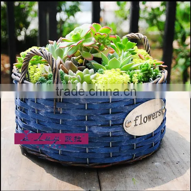 round wood chip blue flower basket