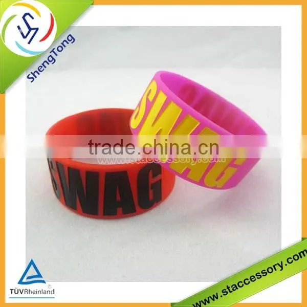 Popular wholesale fashion bracelet silicone rubber bracelet