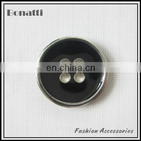 Plastic Garment 4 hole buttons
