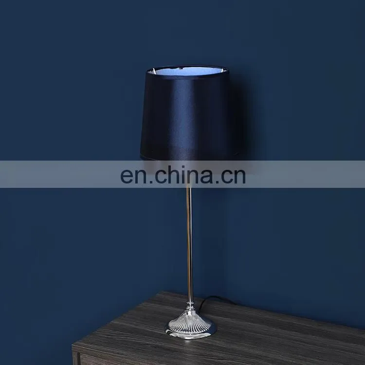 Wholesale gold steel metal base red shade home decor bedside table lamp for hotel