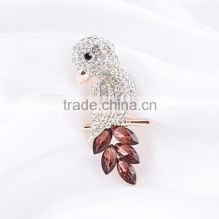 Fashion Bird Shape Parrot Rhinestone Brooch Wedding Invitation