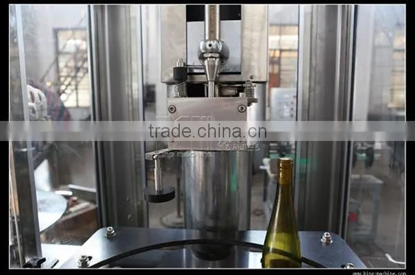 Automatic glass bottle alcohol / alcoholic drink filling machine