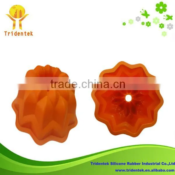 Useful FDA/LFGB Standard Food Grade Reusable Silicone Flower Bundt Pan