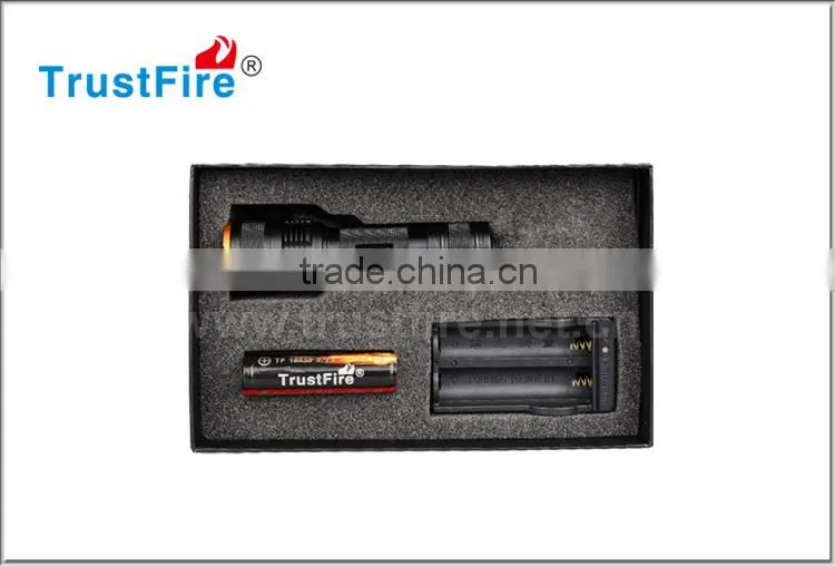 CREE XM-L T6 LED Z3 , Zoom Flashlight , 1000 lumen 18650 battery Led Torch Light !