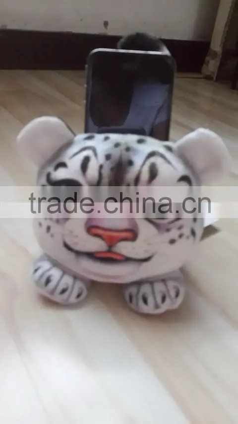 3 D plush snow leopard cellphone seat plush toy snow leopard mobile phone holder plush material leopard shaped cellphone seat