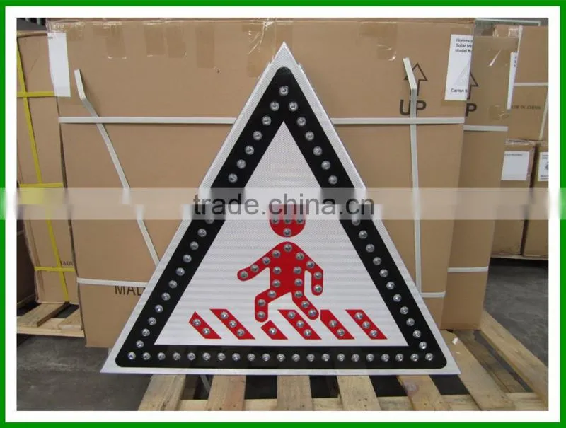 solar powered crosswalk traffic road sign