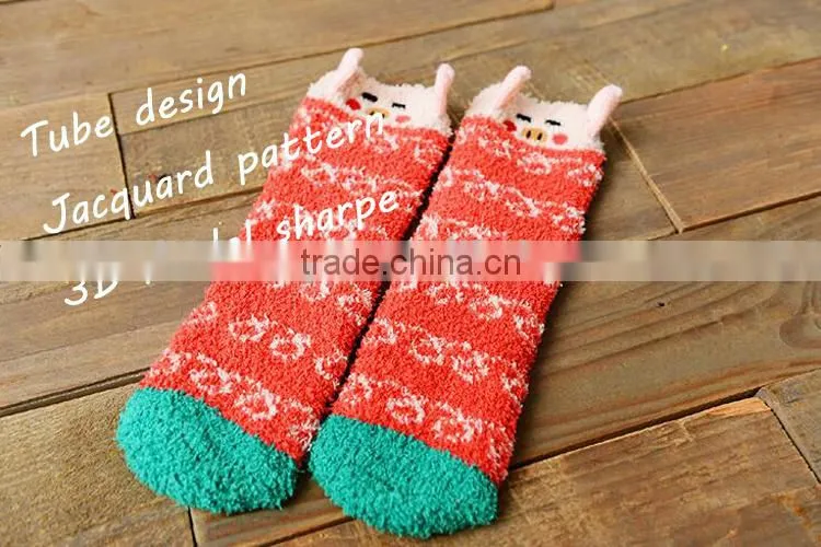 Warm Home Furnishing socks embroidery pattern personality of tube socks.