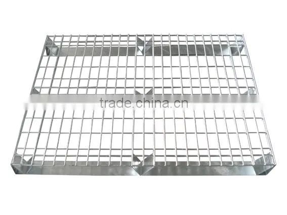 Supporting use stacking mild steel pallets euro pallets