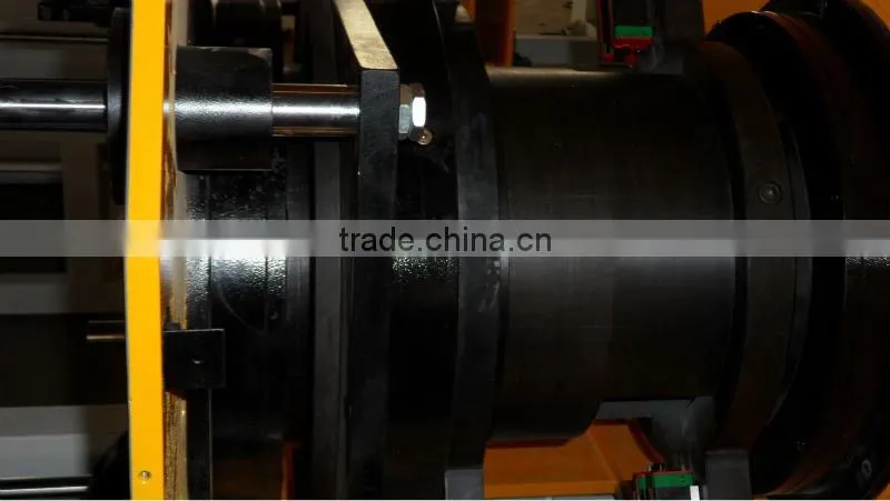 Automatic Plastic Pipes Cutting Machine