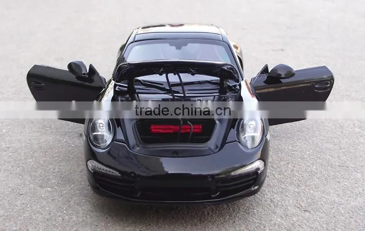 1/18 scale alloy model car