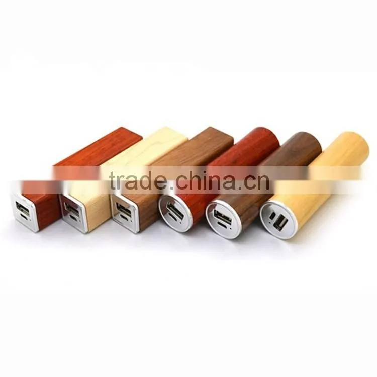 Wooden material cylindrical shape 2600mAh mobile powerbank charger with laser engraving logo as premium promotion gift