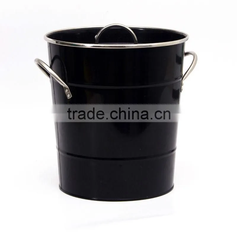 METAL BUCKET WITH LID &2 SHORT RING HANDLES
