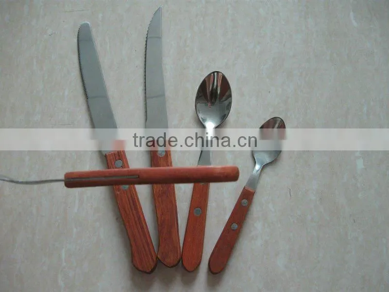 Wooden Handle spoon and fork cutlery set