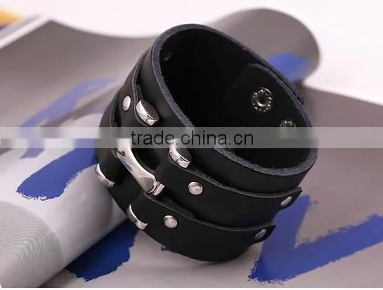 Hot Unisex Men Womens Wide Leather Belt Bracelet Wristband Bangle Jewelry Party