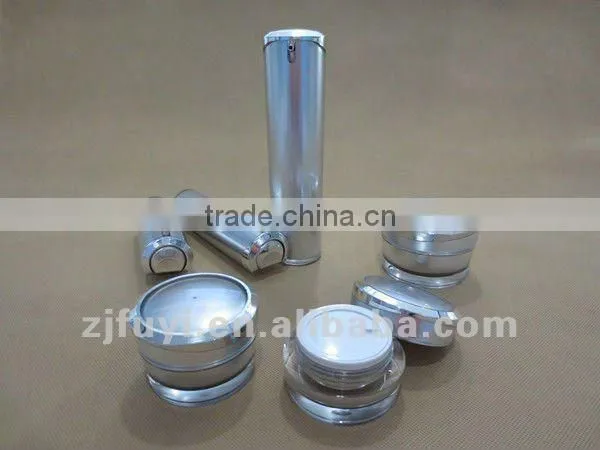 Plastic Cosmetic Packaging, Acrylic Cream Jar and Lotion Pump Bottle
