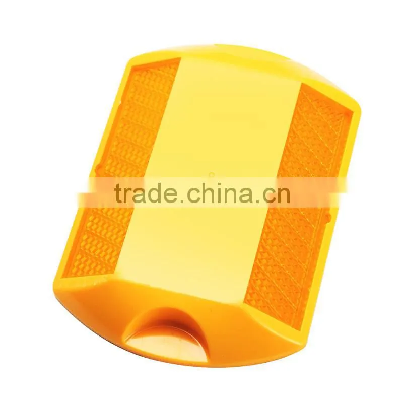 Traffic safety equipment plastic road stud cat eye reflective road stud