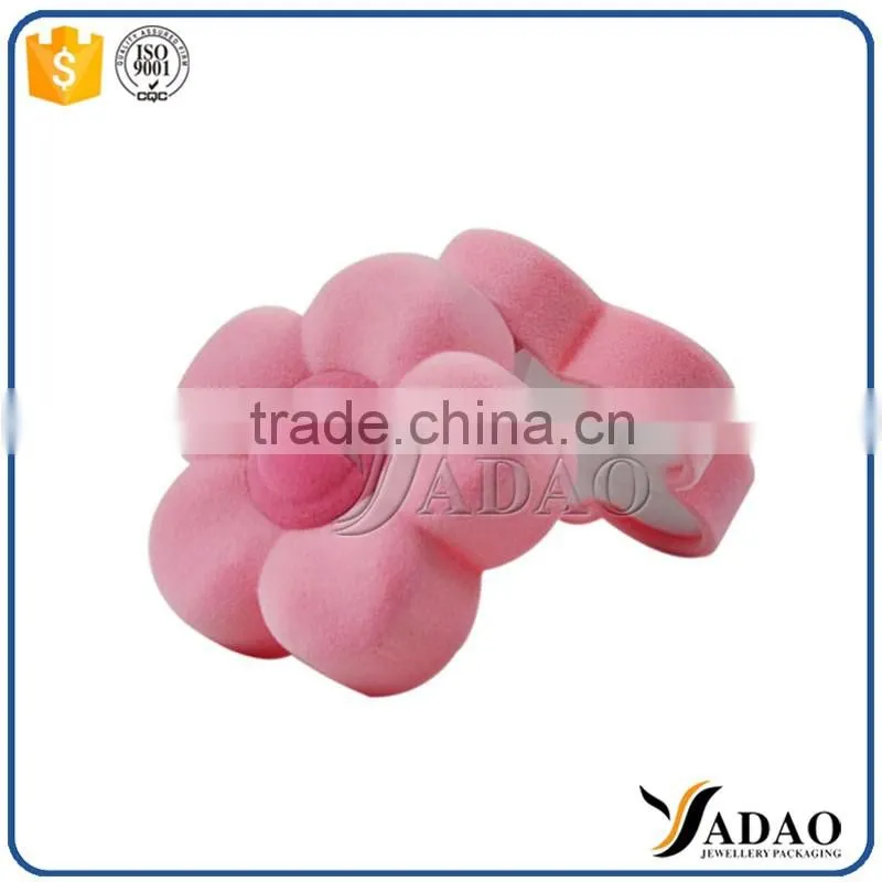 direct factory flocking velvet gift packaging flower shape ring box jewelry