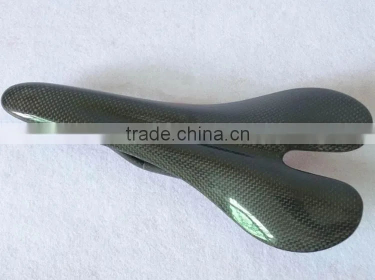 2016 high quality 3k UD full carbon fiber T700C bicycle saddle for sale