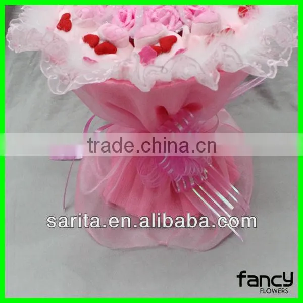 sweet 11 pcs cartoon piggy and 9 pcs flower doll bouquet for romantic birthday festive gift