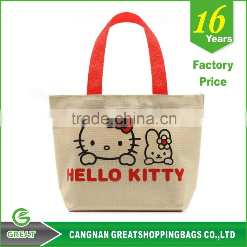Eye-catching canvas beach bag for woman