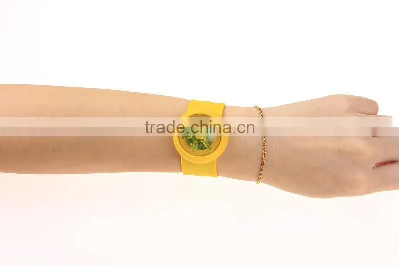 promotional led flash Snap slap watch band