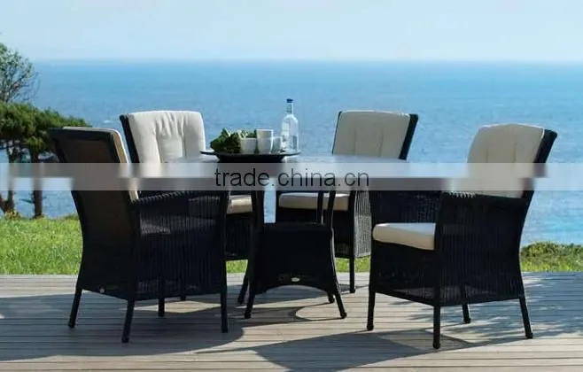 Morden Dining Table And Dining Chairs On Sale