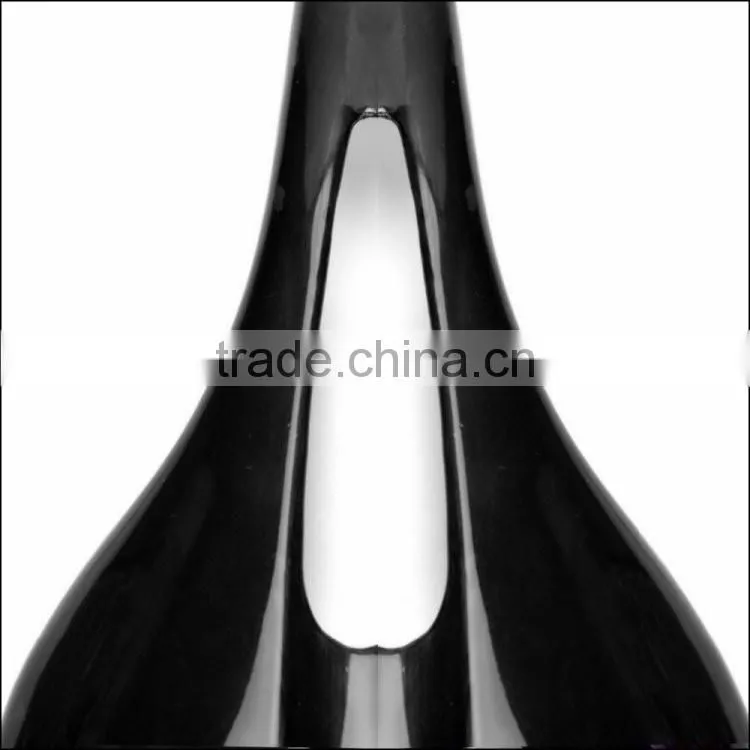 2016 high quality 3k UD full carbon fiber T700C bicycle saddle for sale