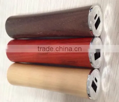 Custom logo 2600mah wood power bank rechargeable power bank