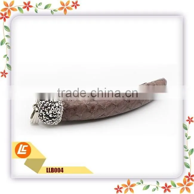 Supplier Horn Charm Pendant Black Horn Charm Pendant