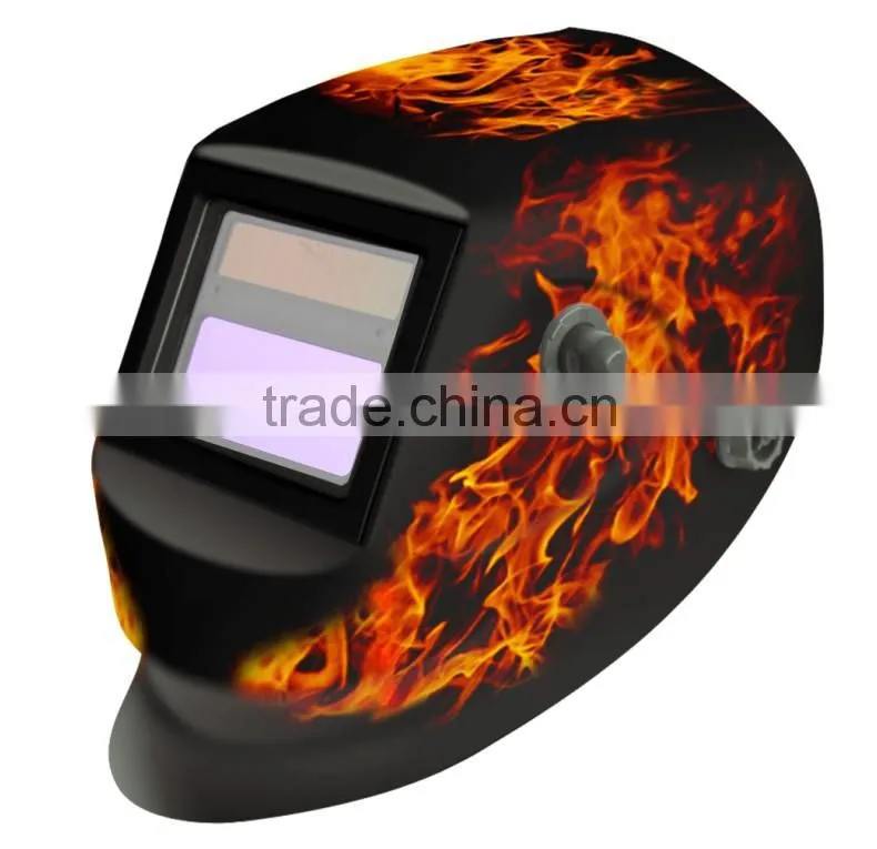 Auto darken welding helmet