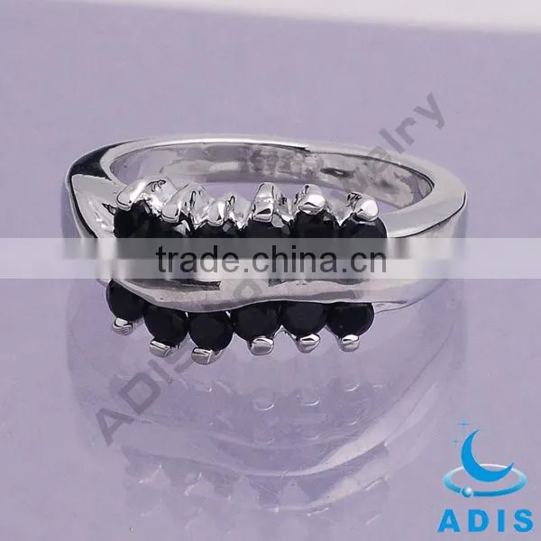 Elegant design finger rings jewelry with beautiful gems