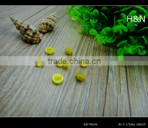 Oeko-tex approved 16L pearl effect shank resin button