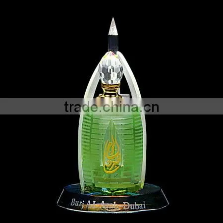 2016 Wholesale beautiful crystal perfume bottle
