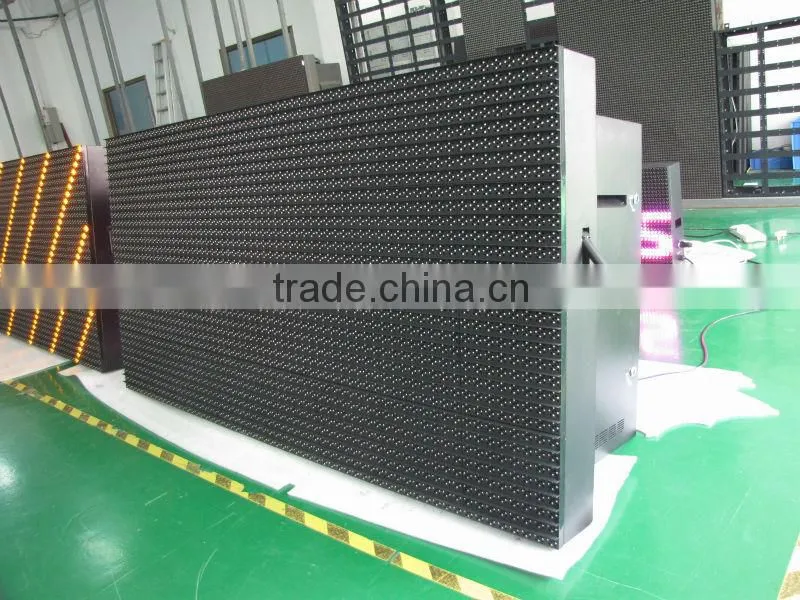 P31.25 Amber color VMS variable message signs for traffic guidance