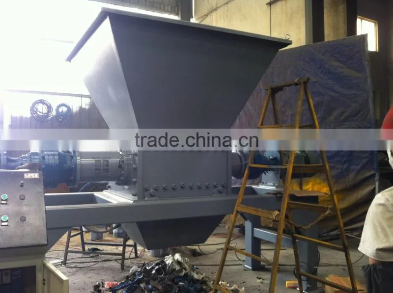 Twin shaft shredder