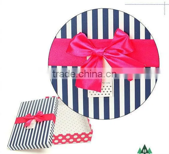 2015 Custom Made Large Decorative Gift Boxes with Bar Strips Printing