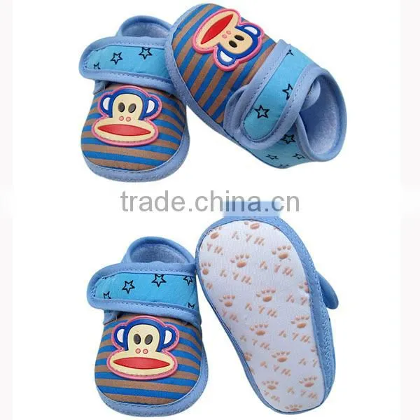 beautiful baby girl pre-walkler shoes