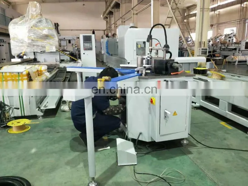 Welcome!Corner Combining Mashine for aluminium window-door