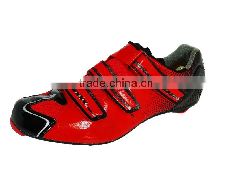 athletic biking shoes