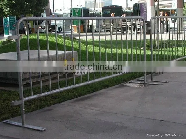 Used Red Crowd Control Metal guardrail for sale Cheap