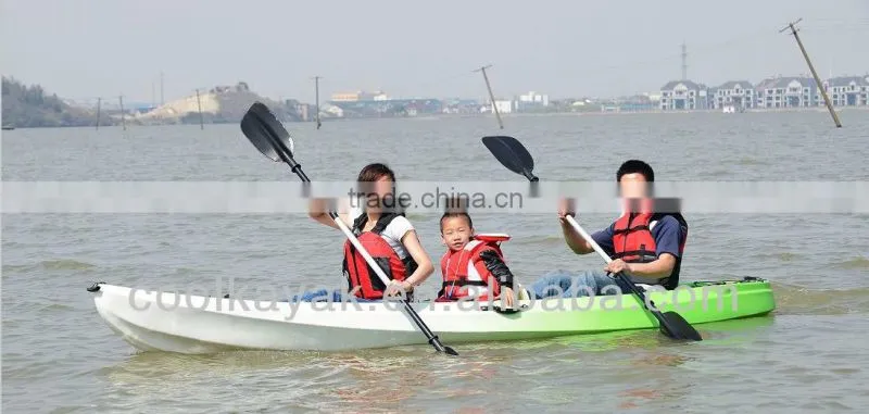 3--4 m length plastic fishing canoe kayak for sale made in china