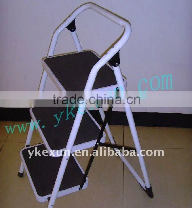 2 to 5 steps folding steel ladder