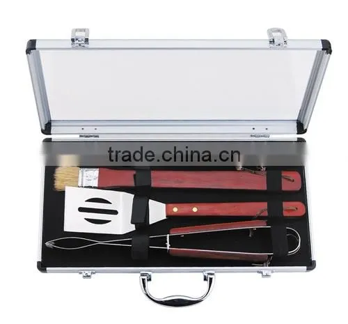 4pcs wood handle BBQ accessory