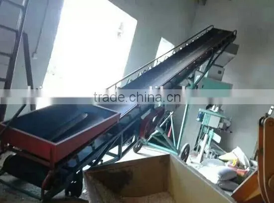 Wood pellets packing machine