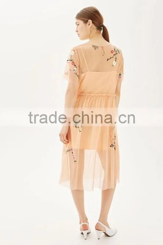 Woman Short Sleeve Flower Embroidered Midi Length Fashion Dress